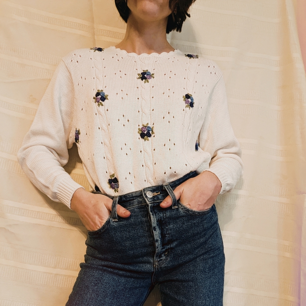 Vintage floral sweater
